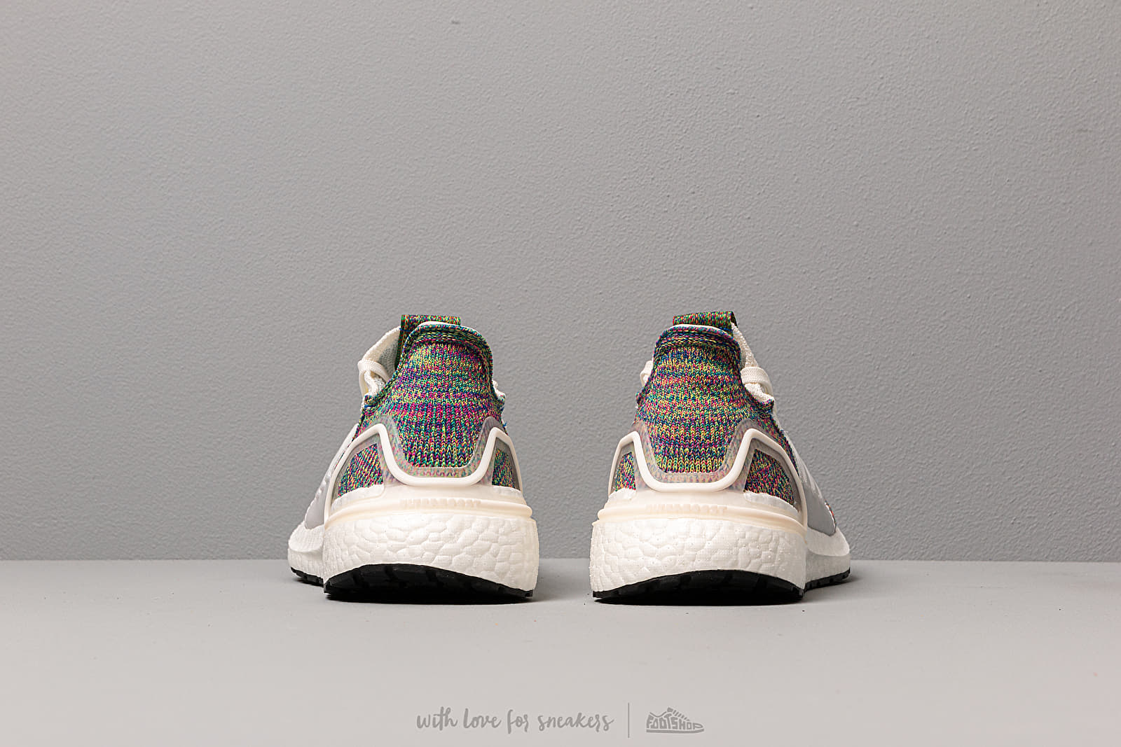 Ultra boost pride discount 19