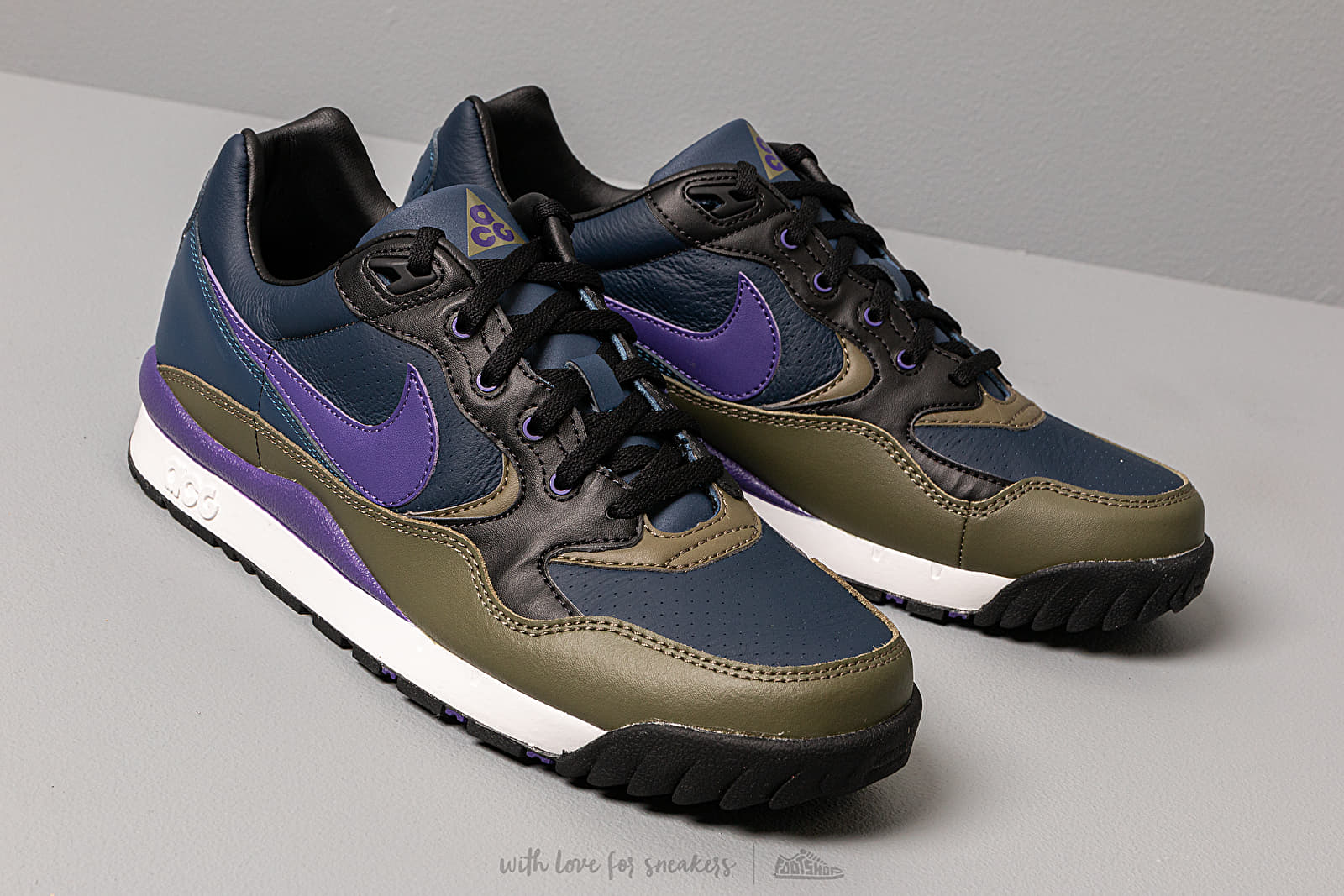 Meeste kingad Nike ACG Air Wildwood Midnight Navy/ Court Purple-Medium Olive