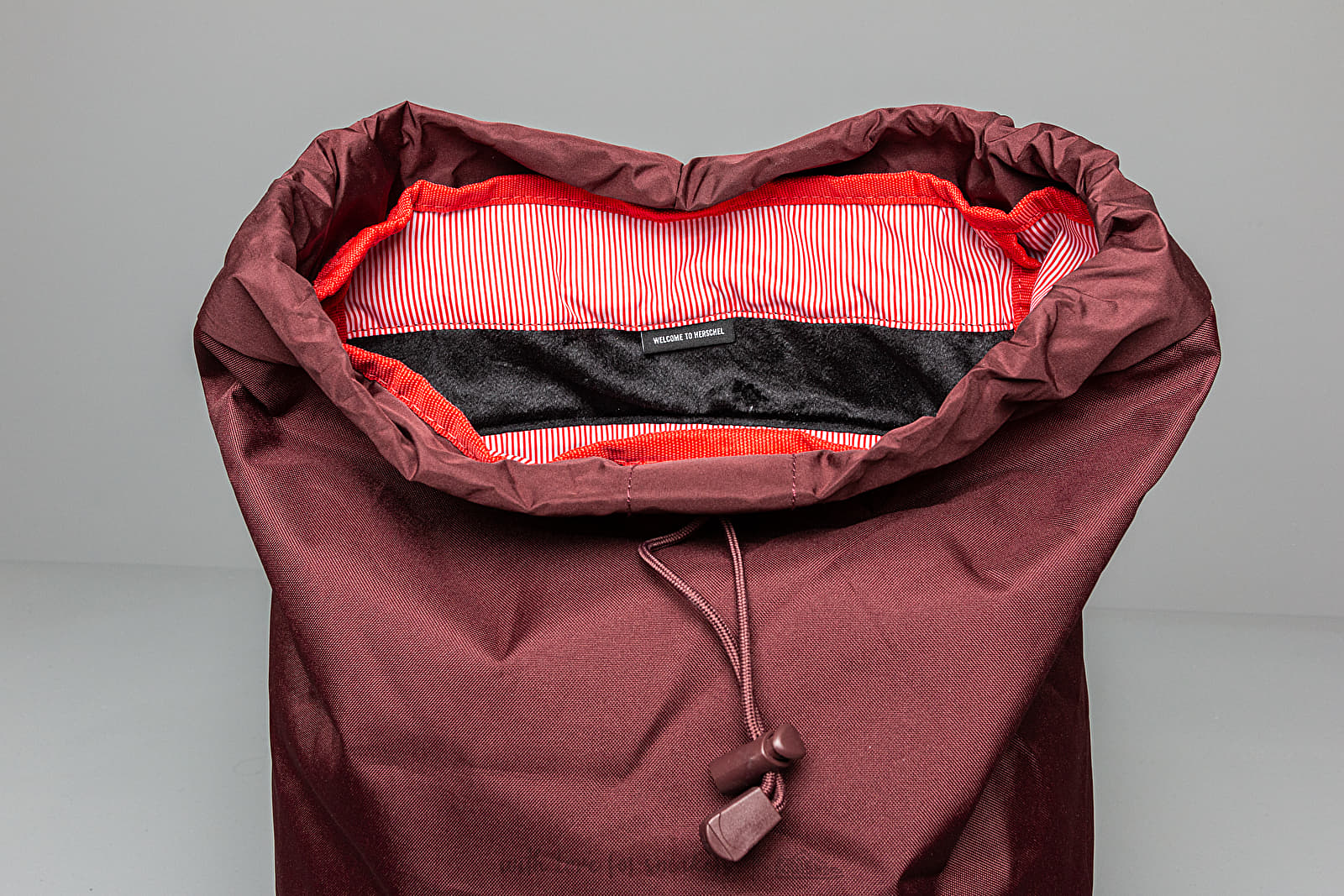 Zaini Herschel Supply Co. Little America Light Backpack Plum
