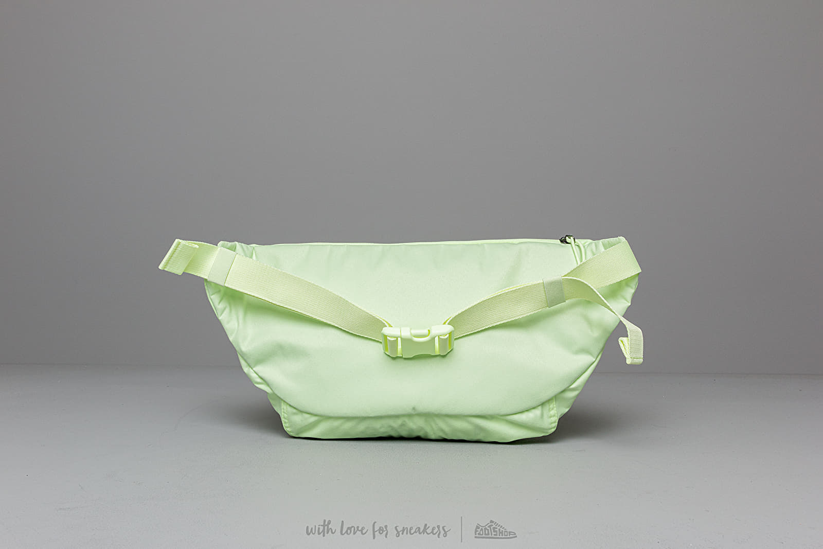 Riñoneras Nike Tech Hip Pack Barely Volt/ Black