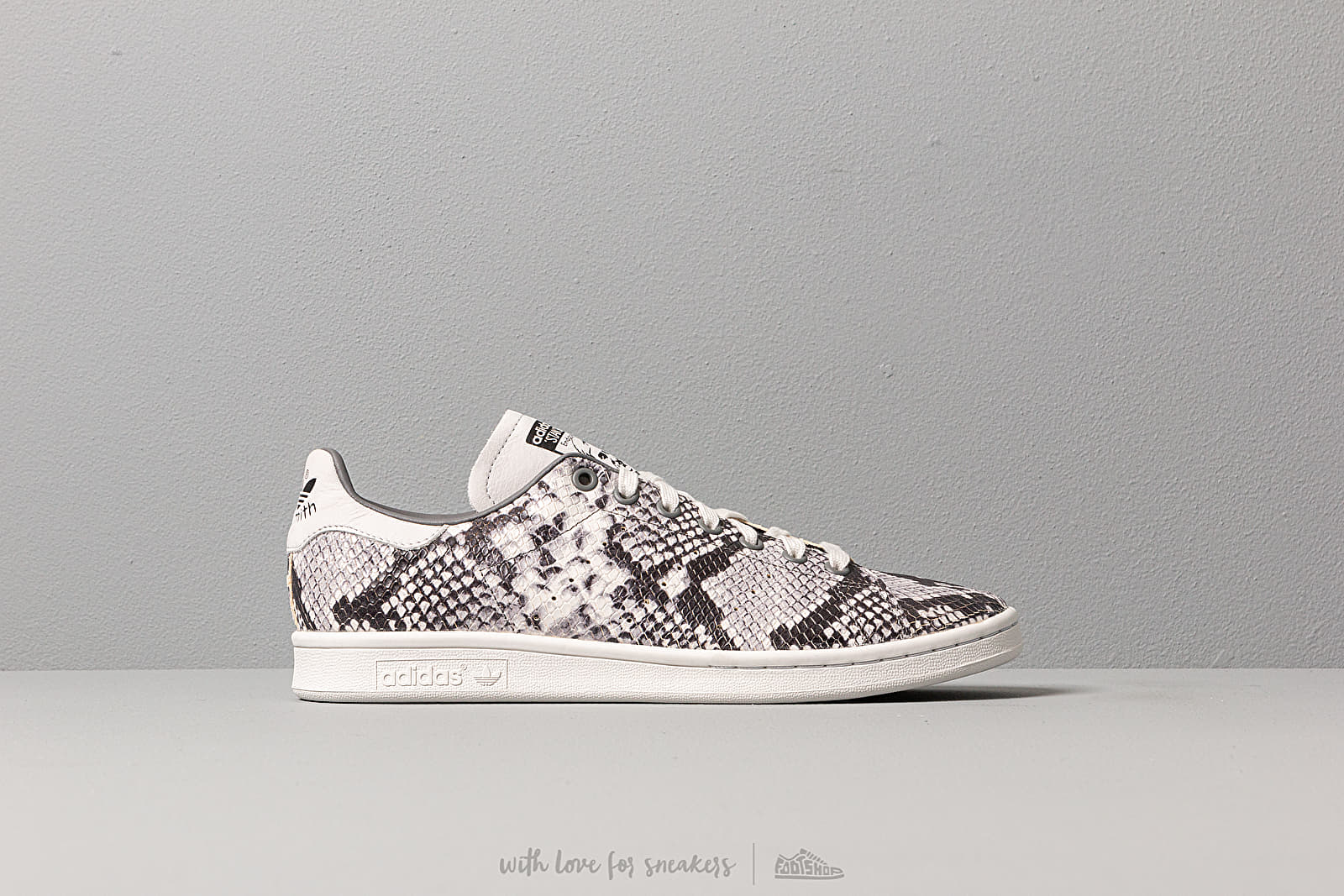 Stan smith sales grey four