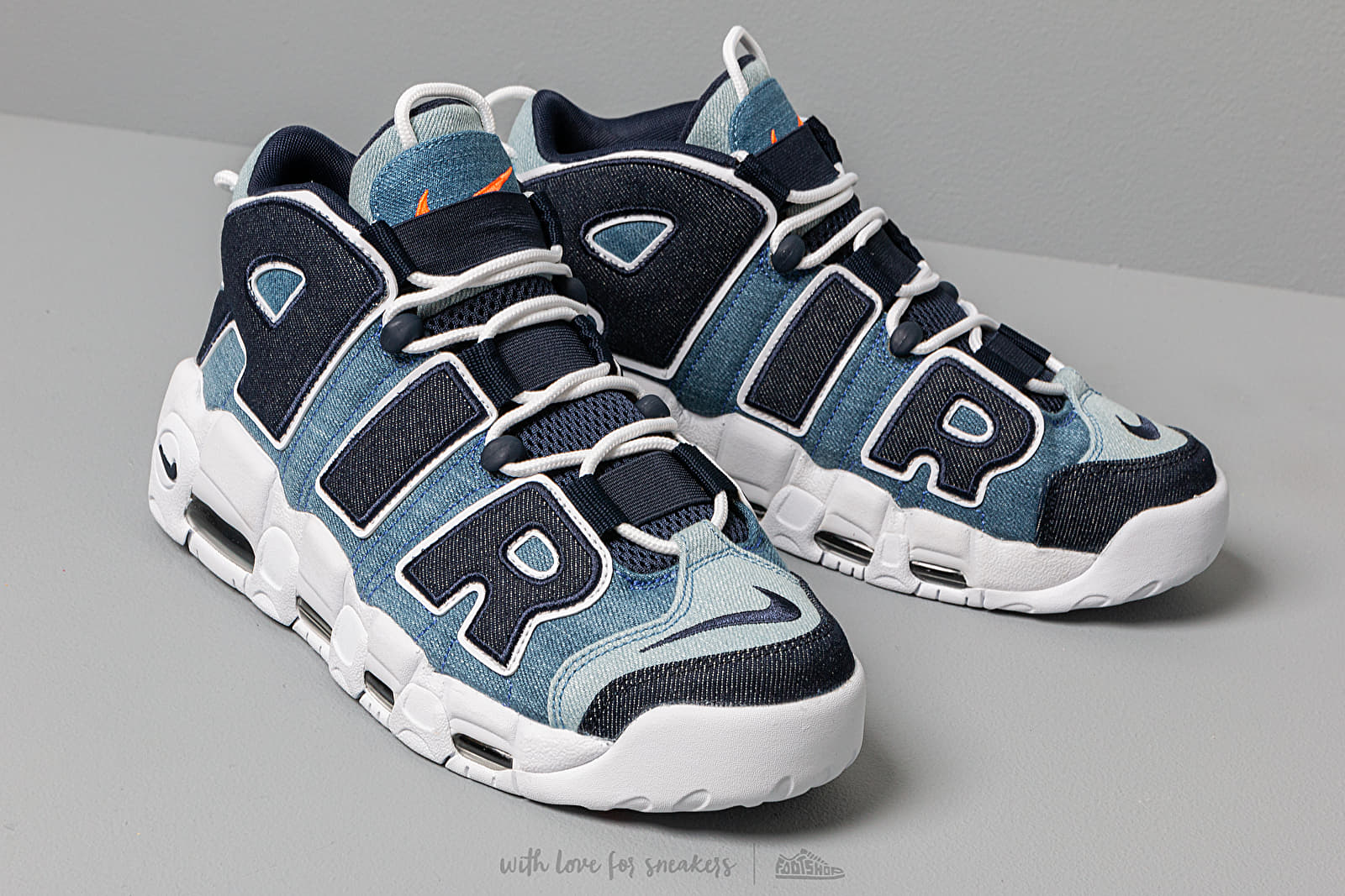 Uptempo azzurre online