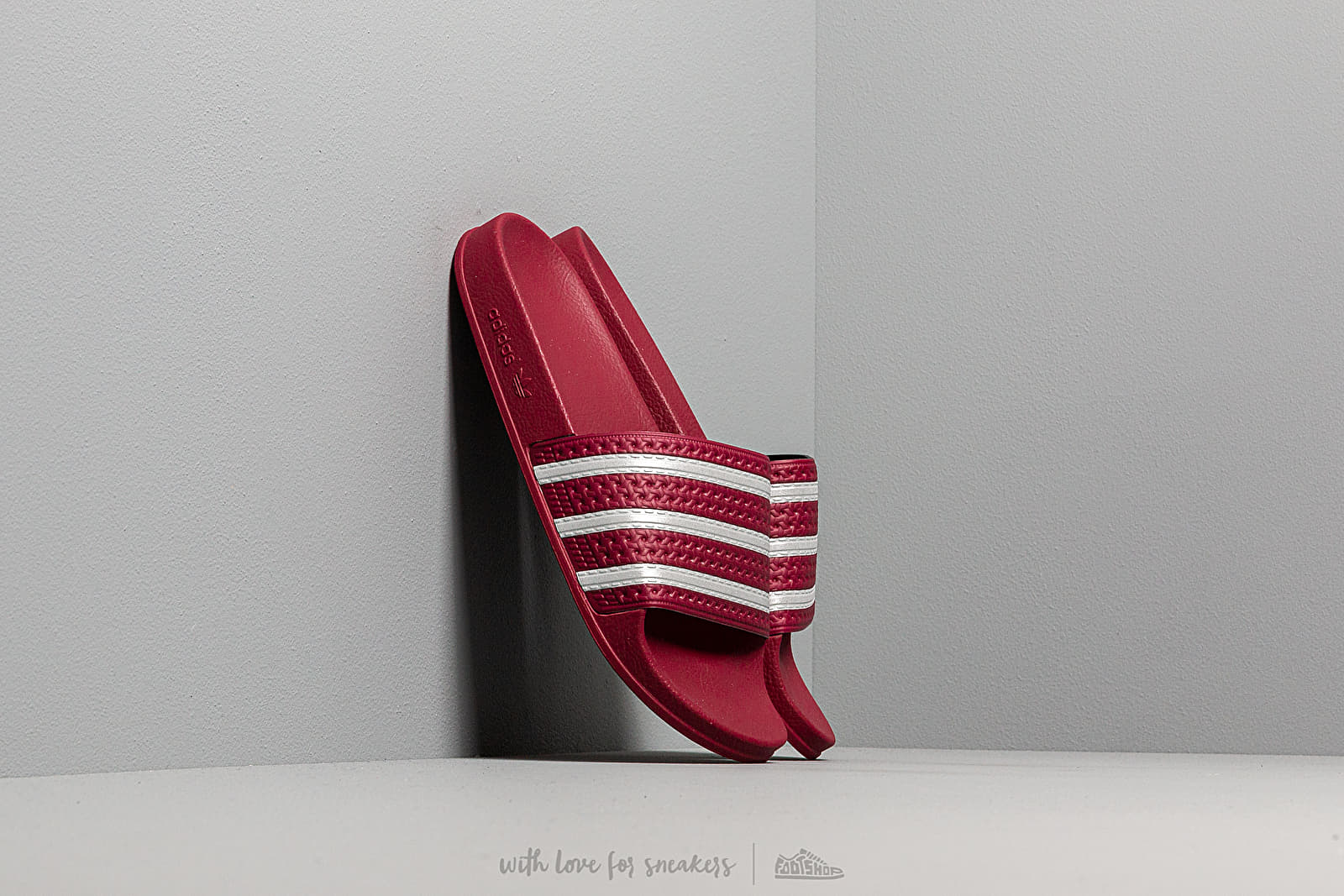 Men s shoes adidas Adilette Core Burgundy Ftw White Core