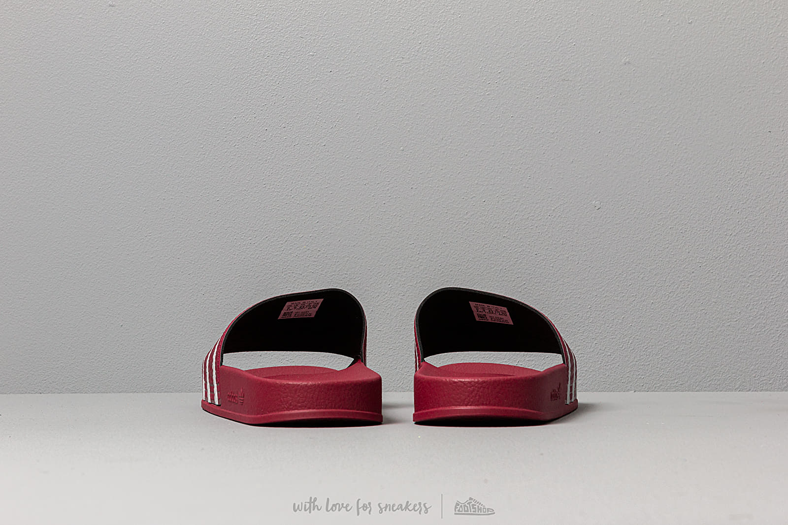 Pánske tenisky a topánky adidas Adilette Core Burgundy/ Ftw White/ Core Burgundy