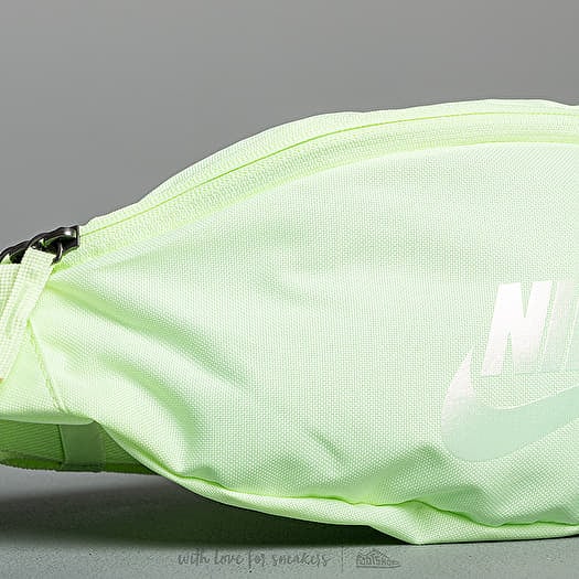 Sacs banane Nike Heritage Hip Pack Barely Volt Barely Volt Clear Footshop