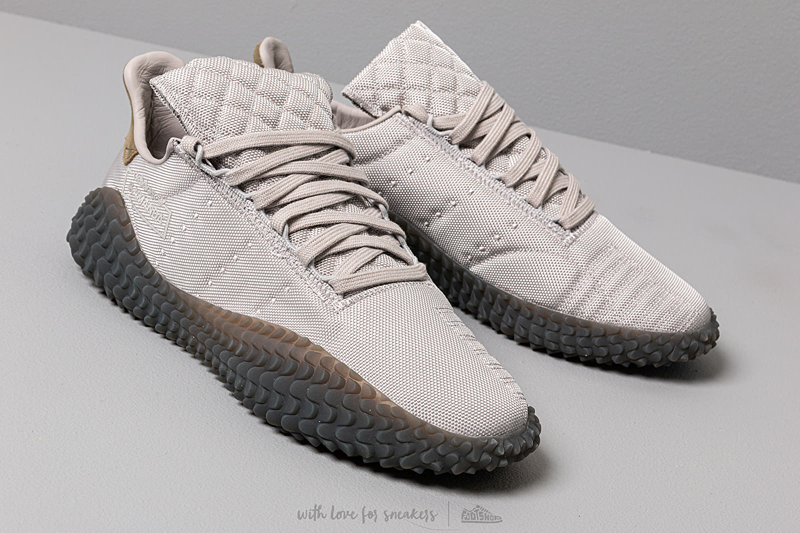 Adidas kamanda grey 2025