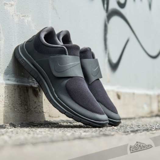 nike free socfly black