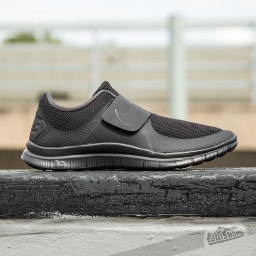nike free socfly black