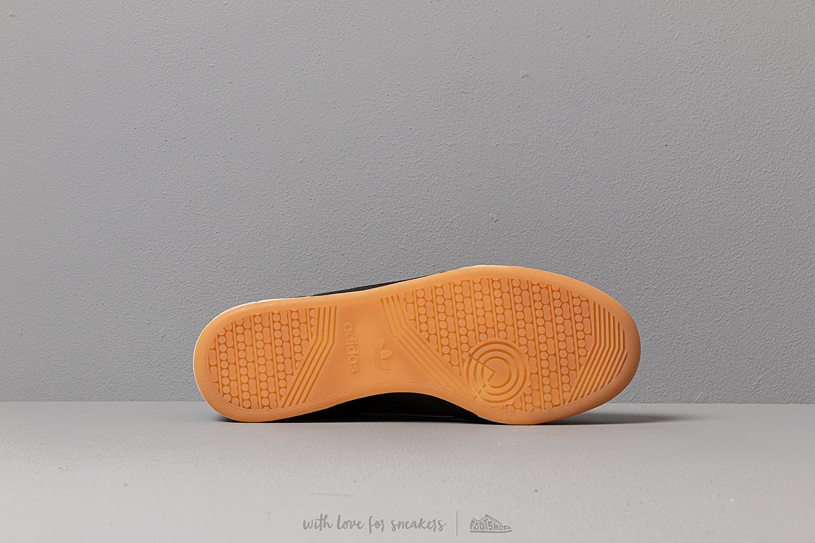 Continental 8 yeezy new arrivals