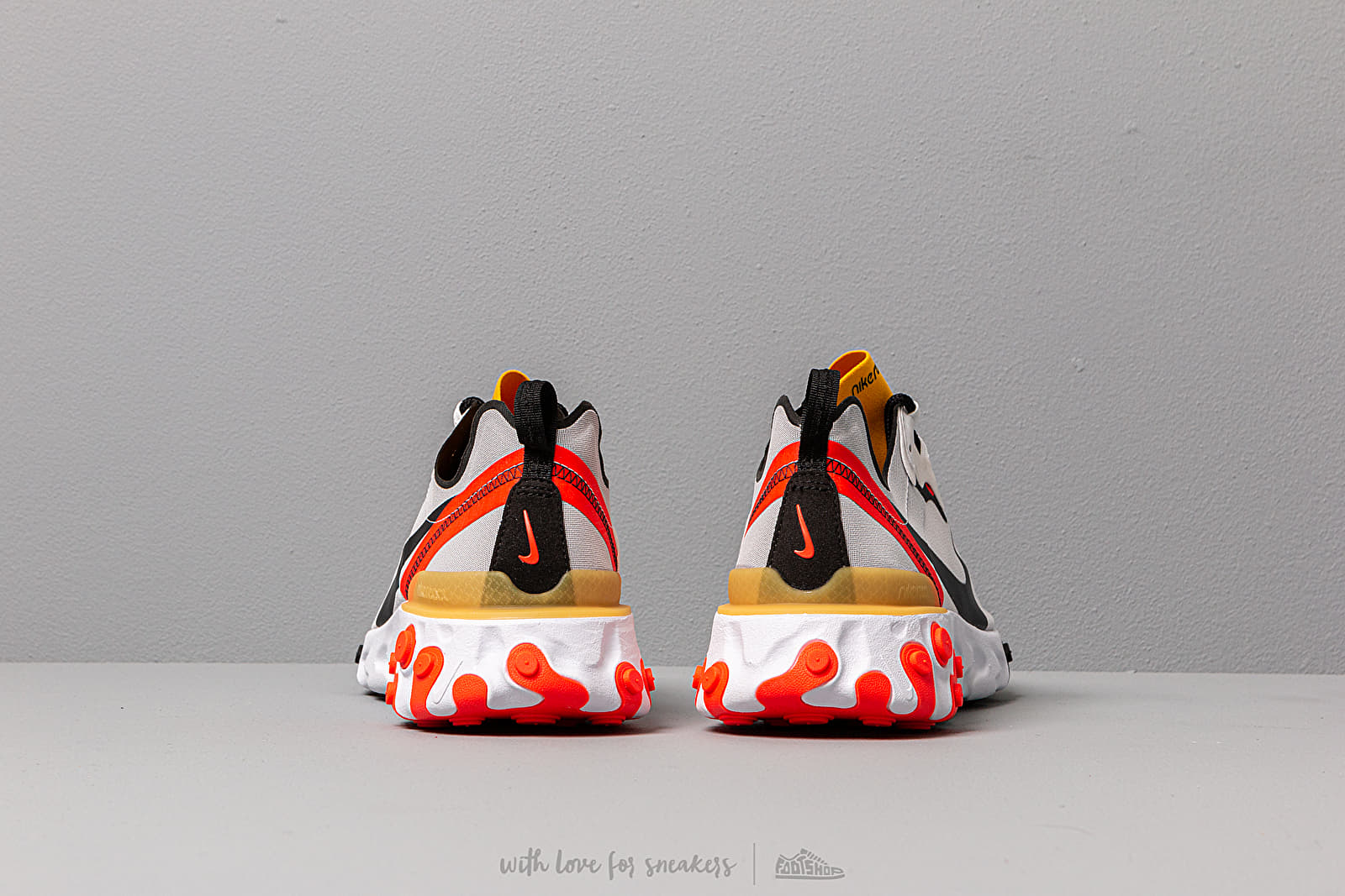 Nike react element 55 uomo white black crimson gold online