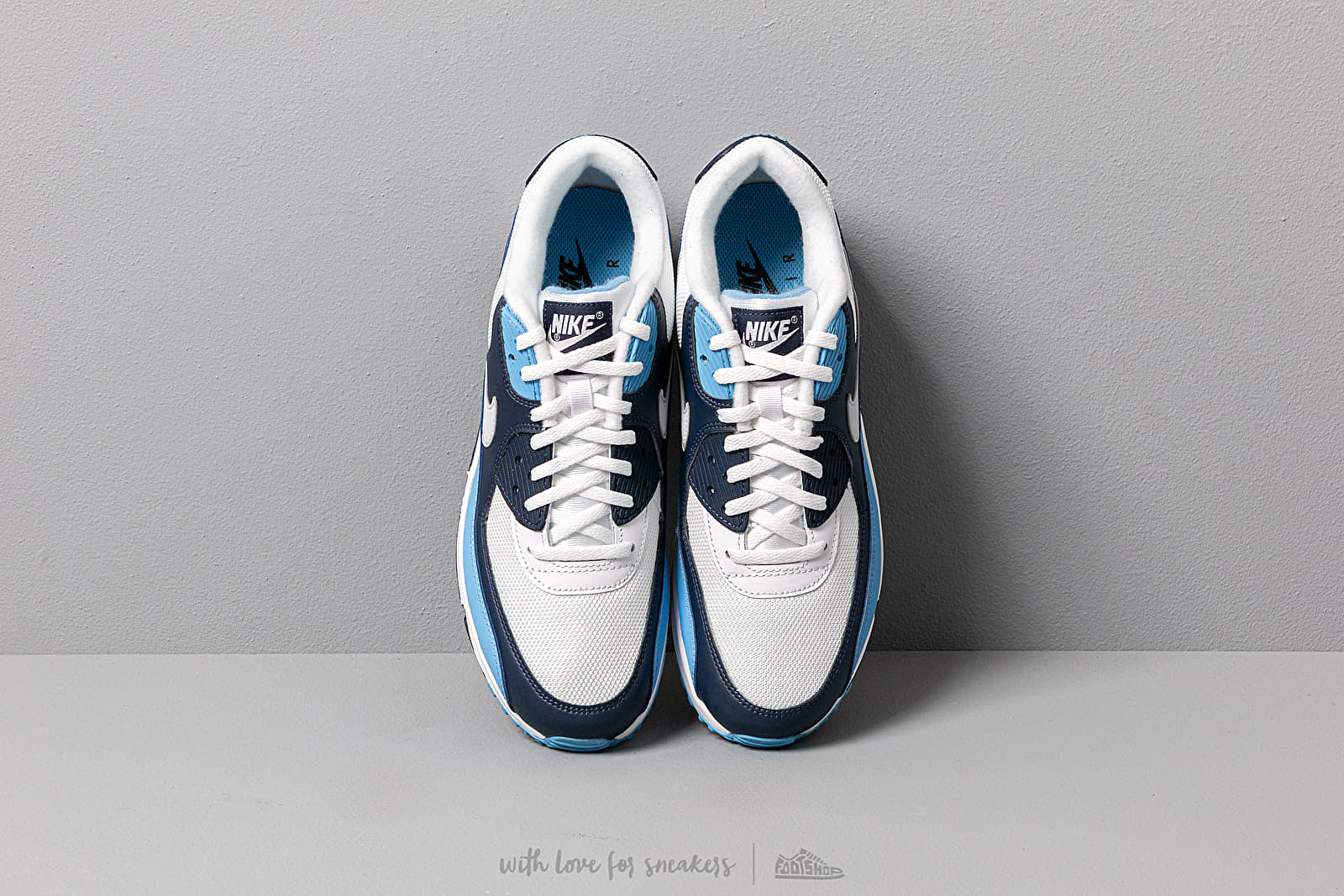 Air max 90 white/pure platinum/university blue essential new arrivals