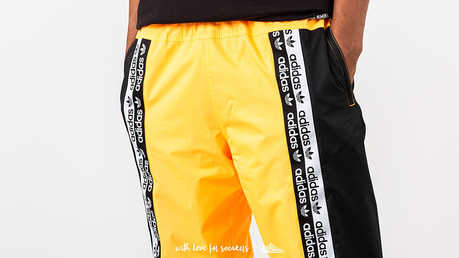 Pantaloni adidas R.Y.V. Blacked Track Pants Flash Orange