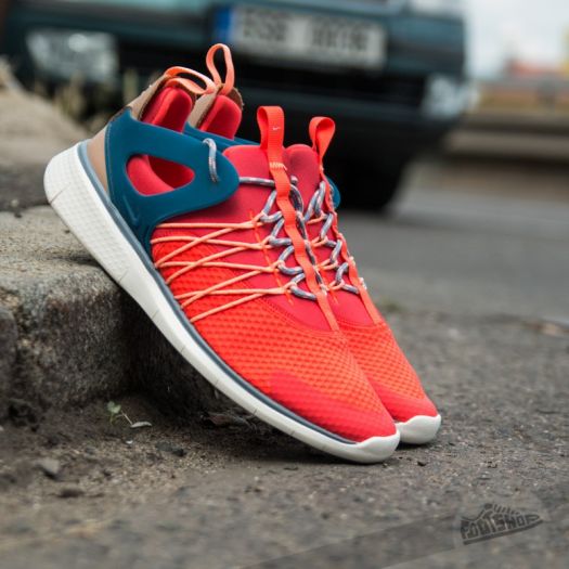 Nike WMNS Free Viritous Bright Crimson Blue Legend Elm Sail