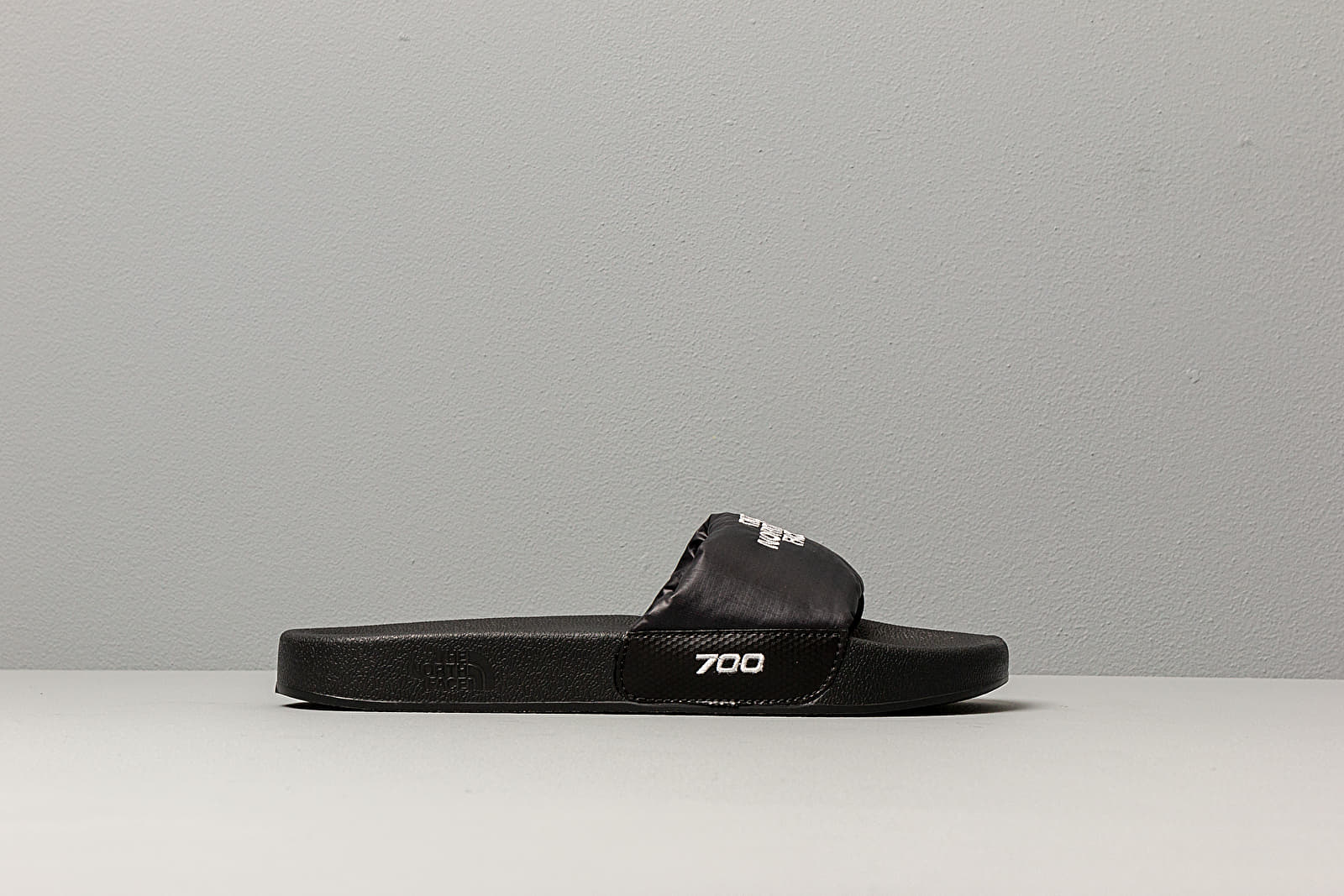 Nuptse slides online