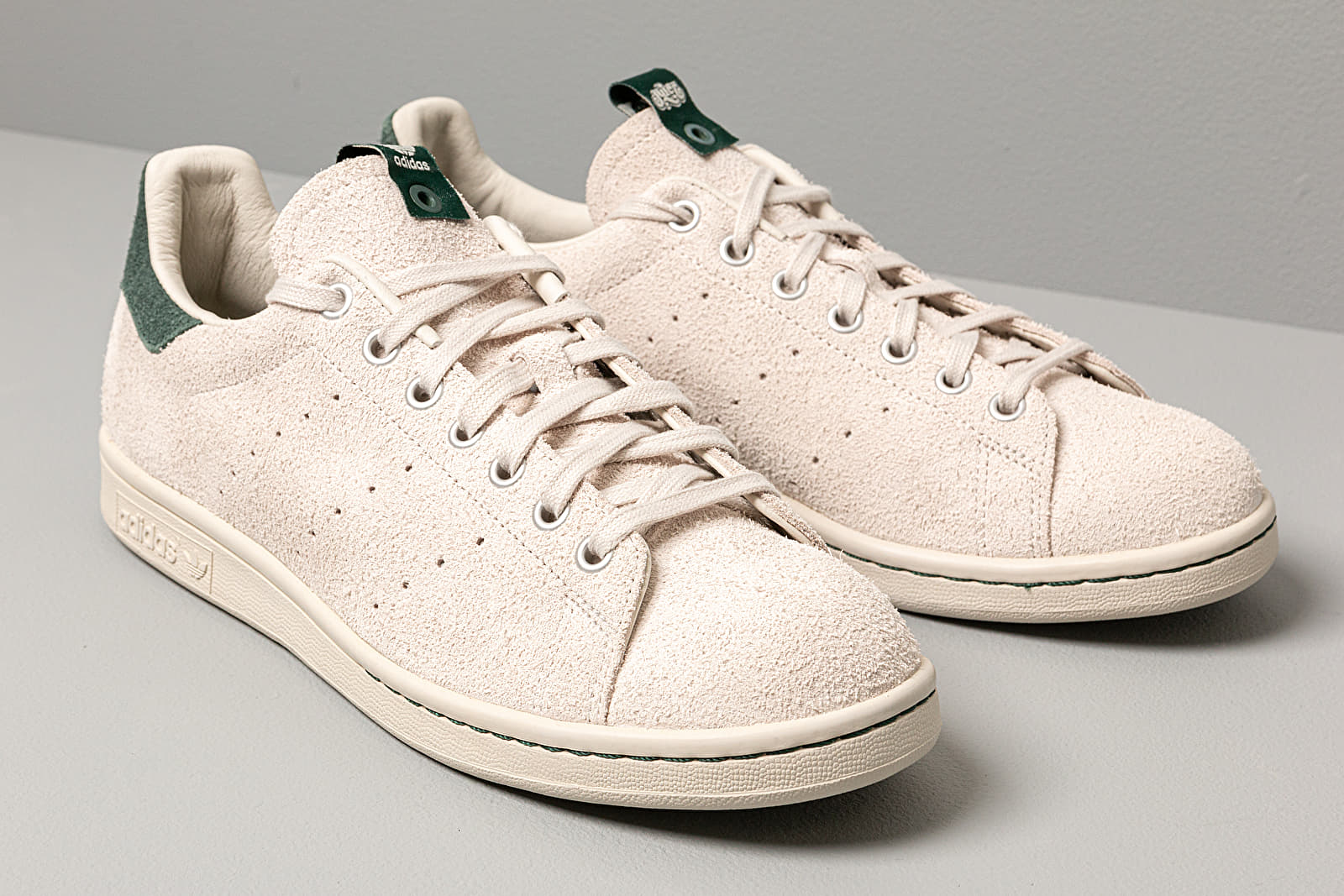Adidas stan smith x juice top