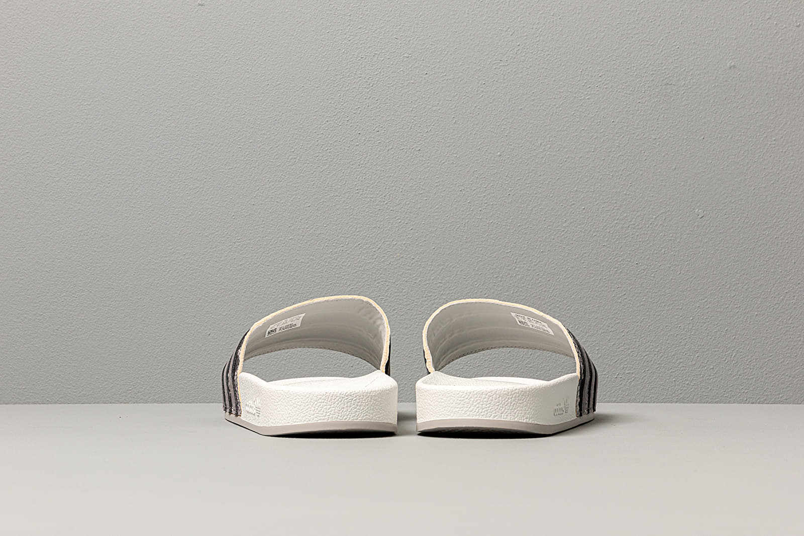 Încălțăminte și sneakerși pentru bărbați adidas Adilette Crystal White/ Grey Four/ Grey Two