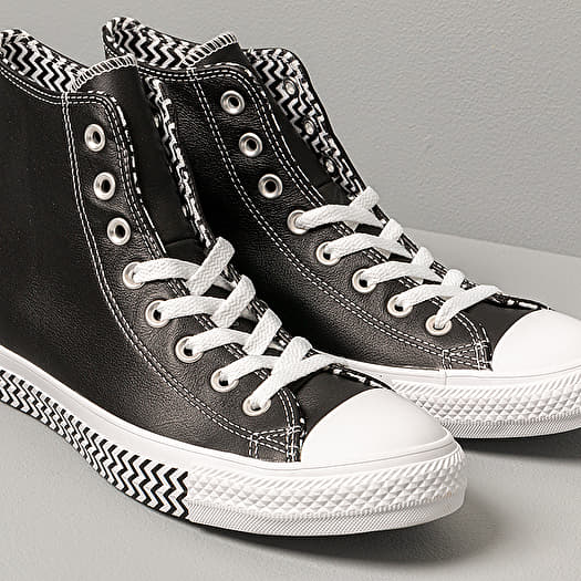 Converse v deals