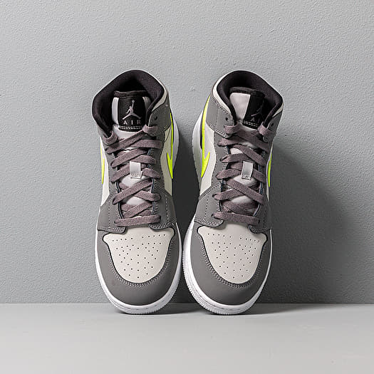 Gunsmoke volt sales jordan 1