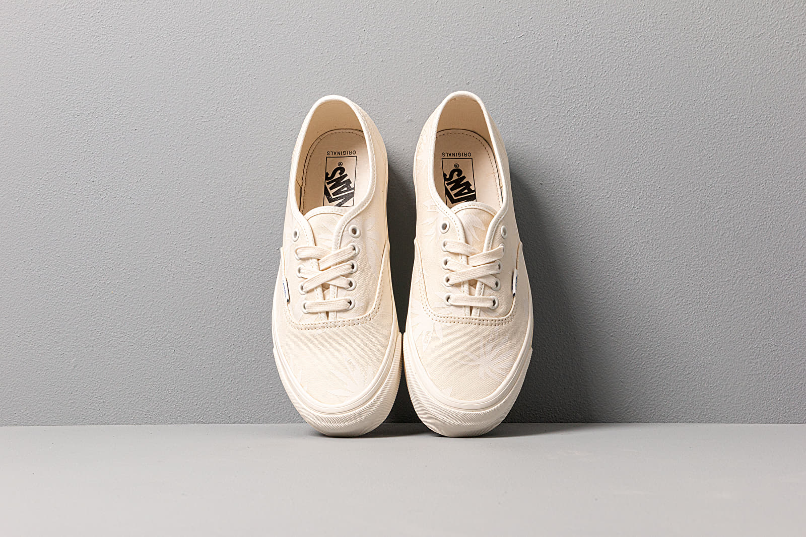 Fashion island vans online