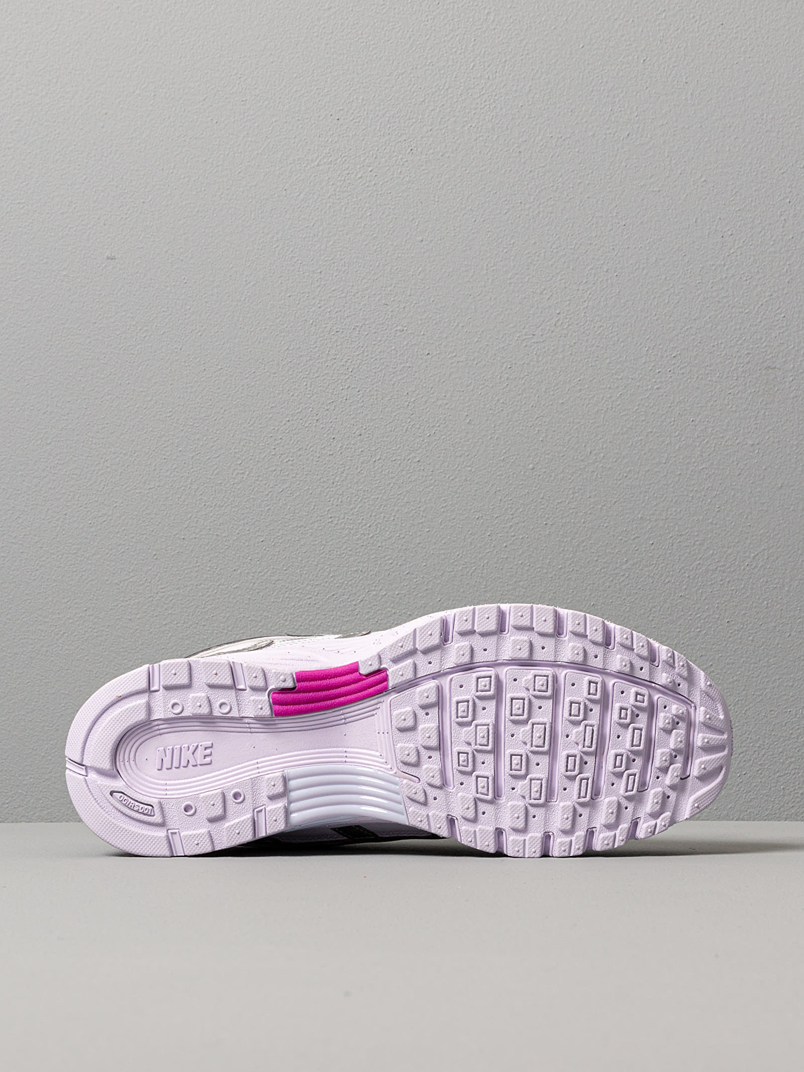 Skor för kvinnor Nike W P-6000 Barely Grape/ Barely Grape