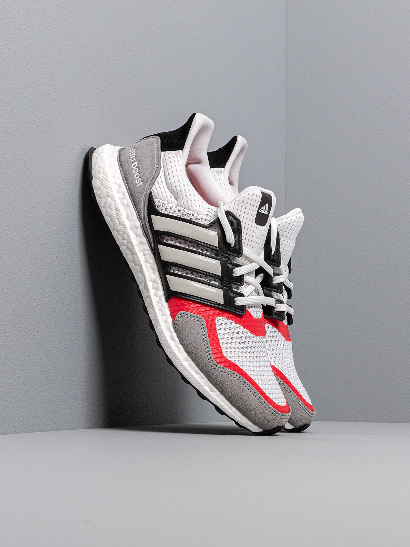 Men's shoes adidas UltraBOOST S&L M Ftw White/ Grey Two/ Scarlet