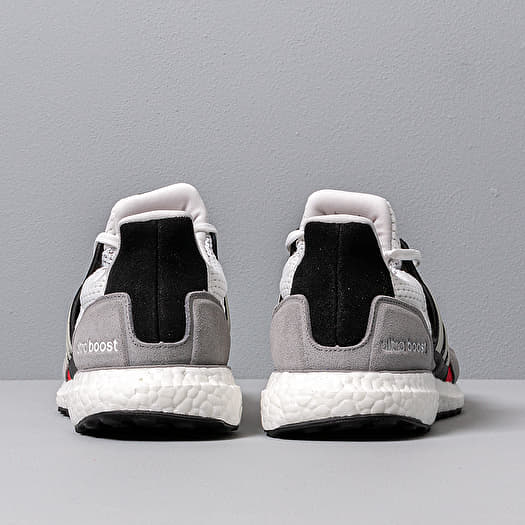 adidas gazelle silver green womens Men's adidas UltraBOOST 22