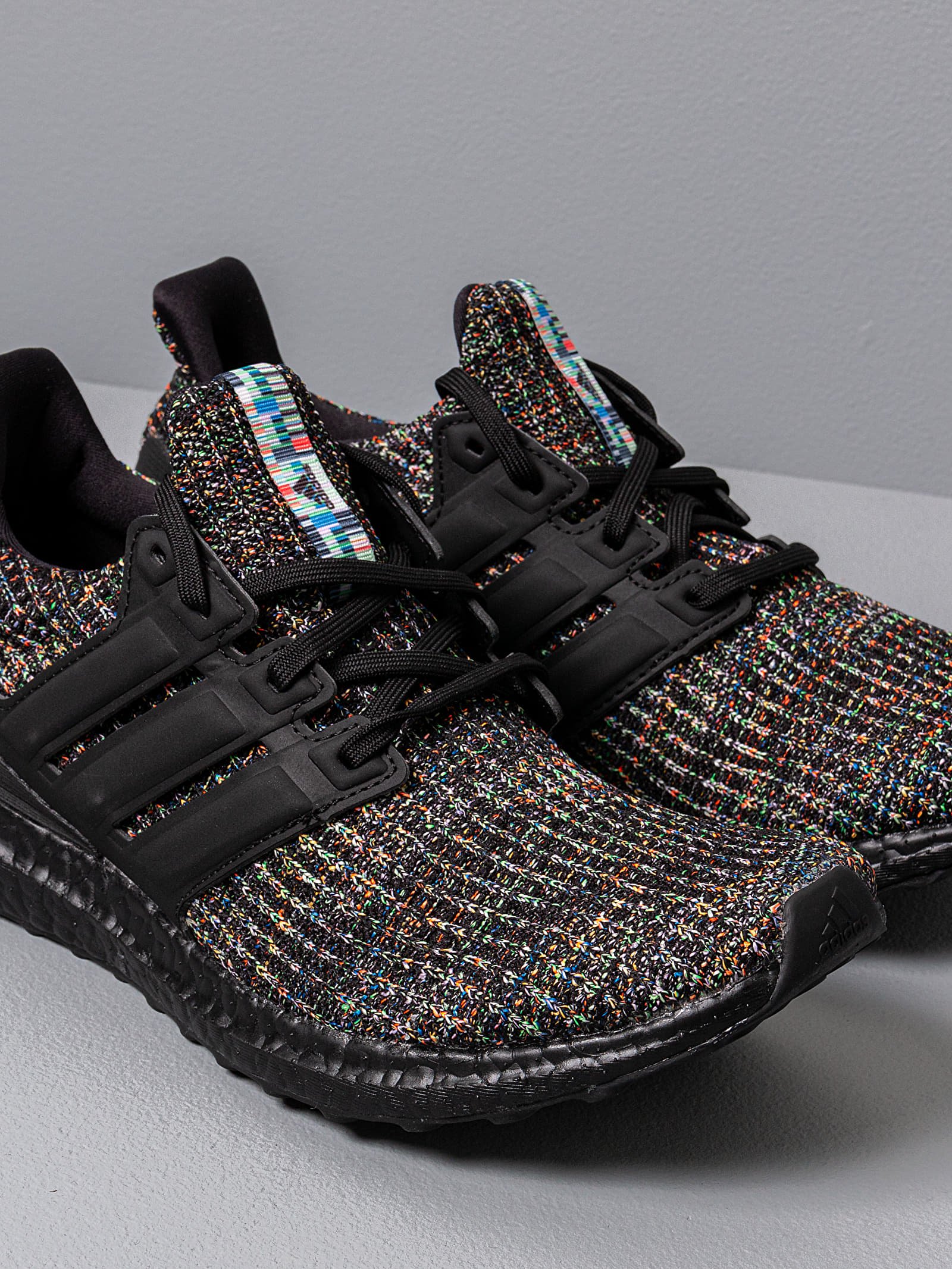 Mens ultra boost core black glow green online