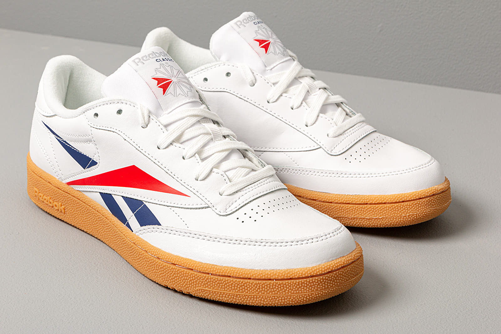 Men's shoes Reebok Club C 85 Mu White/ Scarlet/ Blue