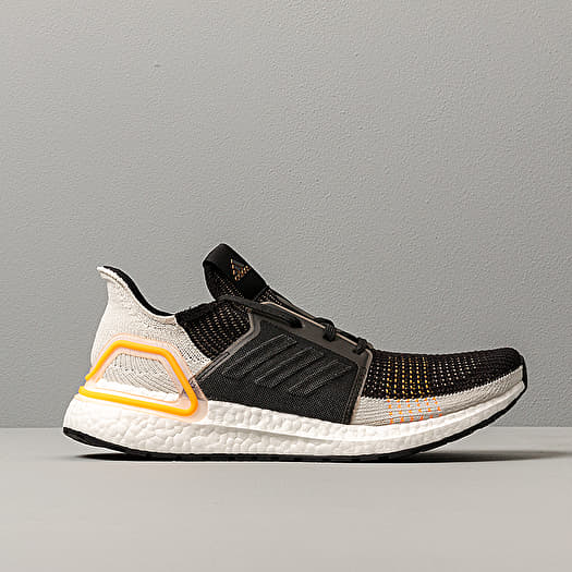 Adidas ultra boost 2. solar red top