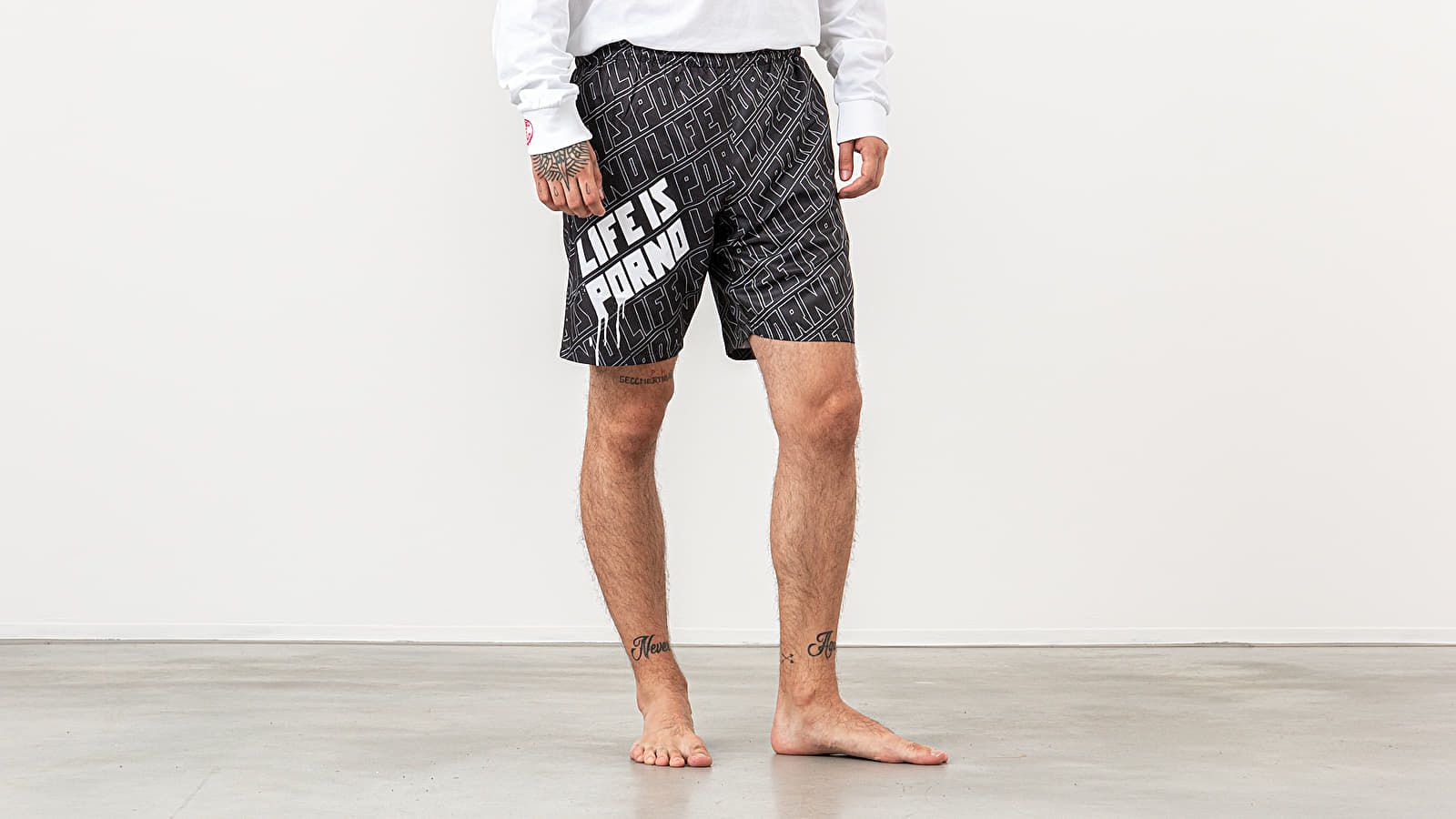 Plavky Life Is Porno Wallpaper Boardshorts Black