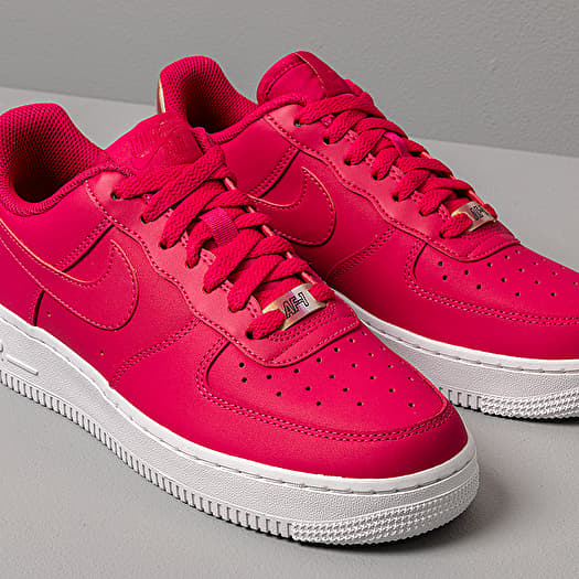 Nike Wmns Air Force 1 07 Essential