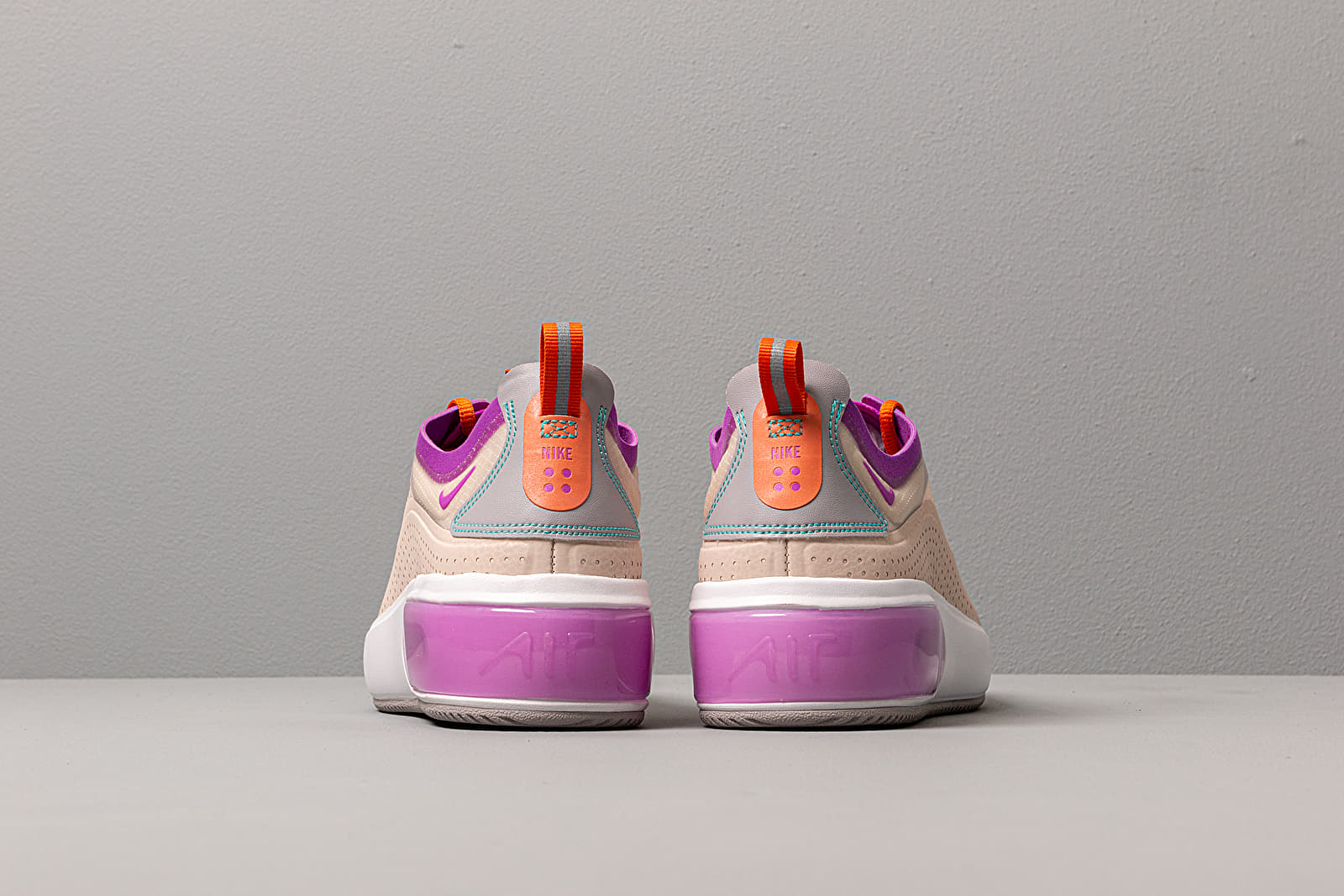 Nike air max dia orewood hot sale