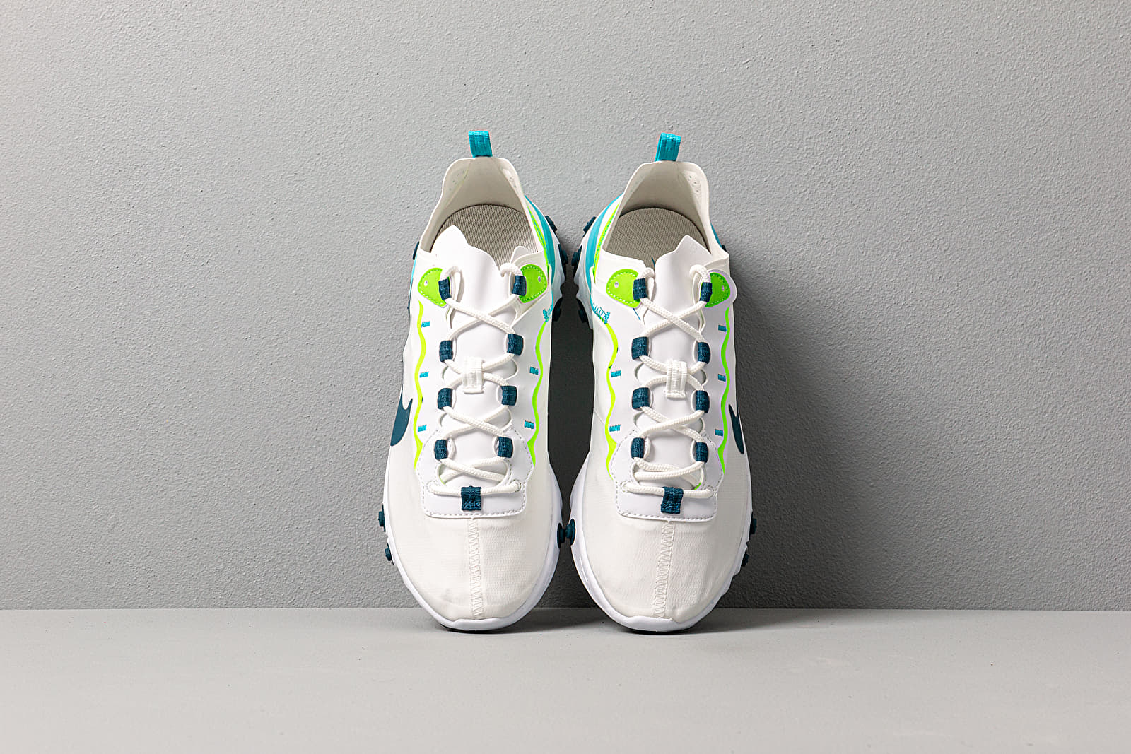 Women s shoes Nike W React Element 55 White Blue Force Summit White Footshop