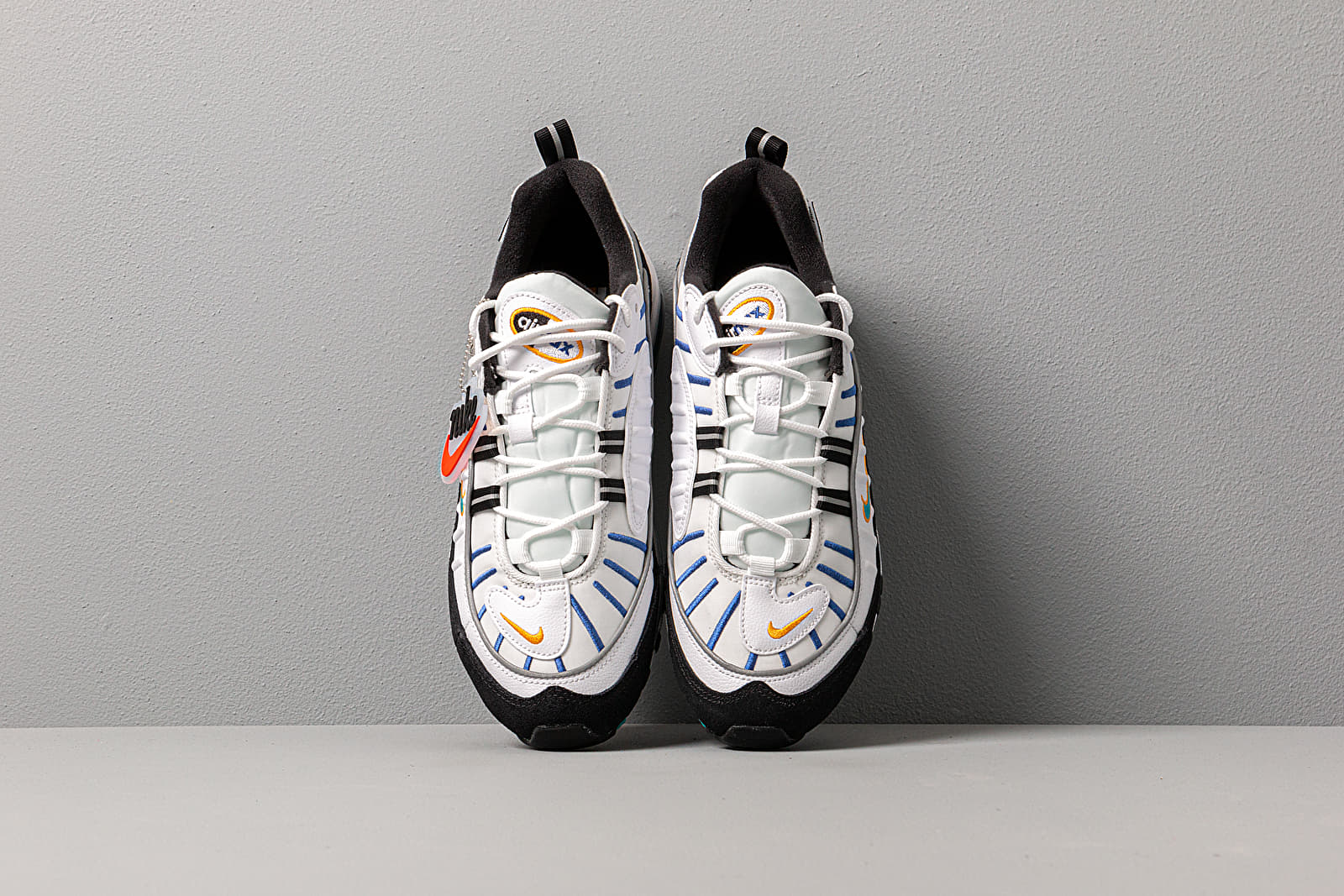 Air max 98 black and gold 2025