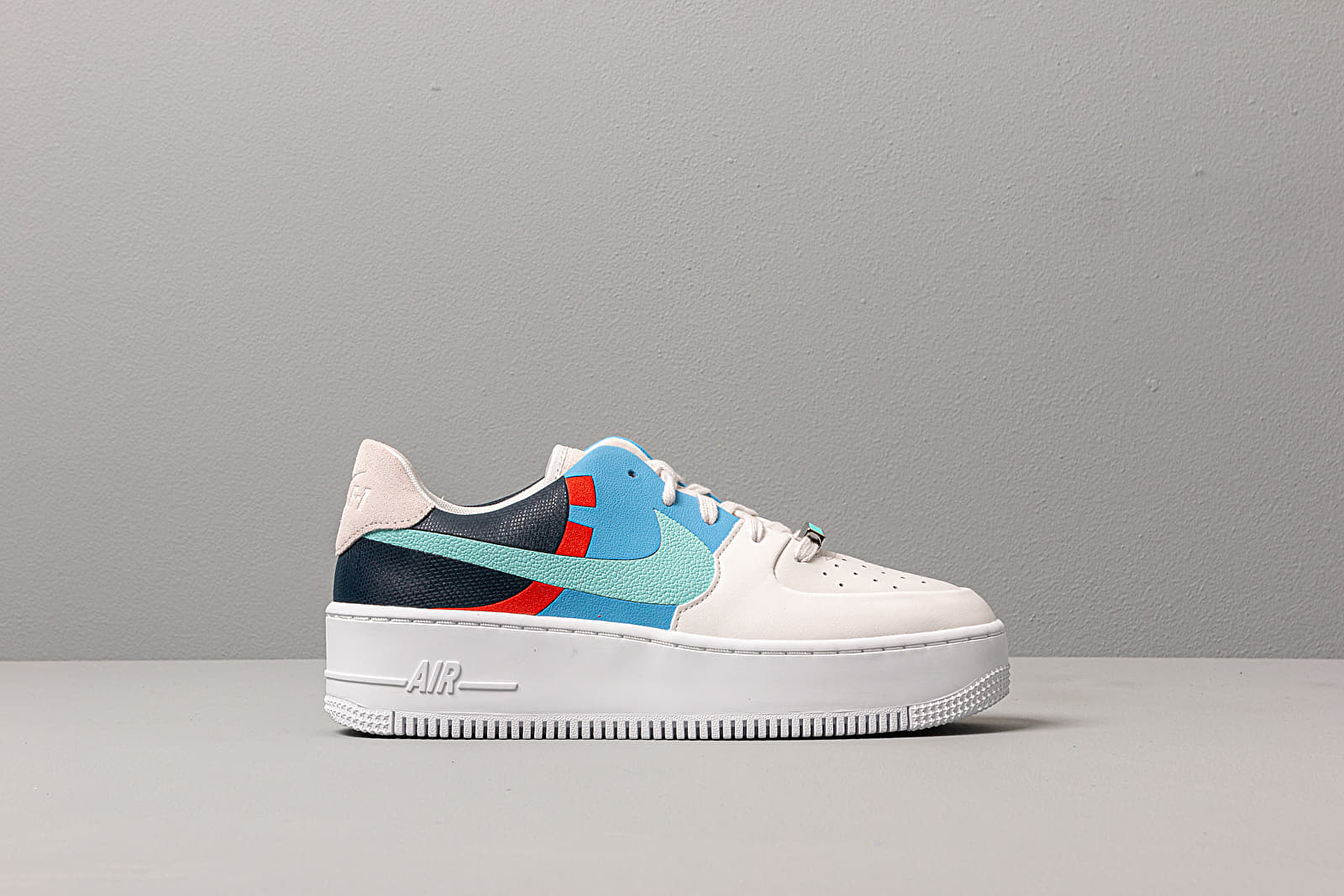 Női cipők Nike W Air Force 1 Sage Low LX Platinum Tint/ Light Aqua-Obsidian