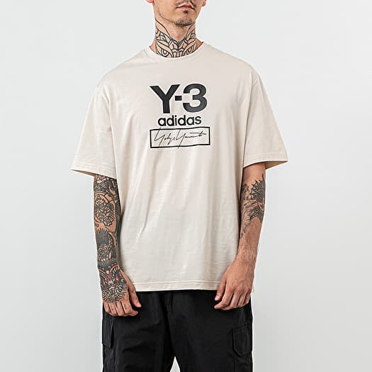 Y3 stacked outlet logo tee