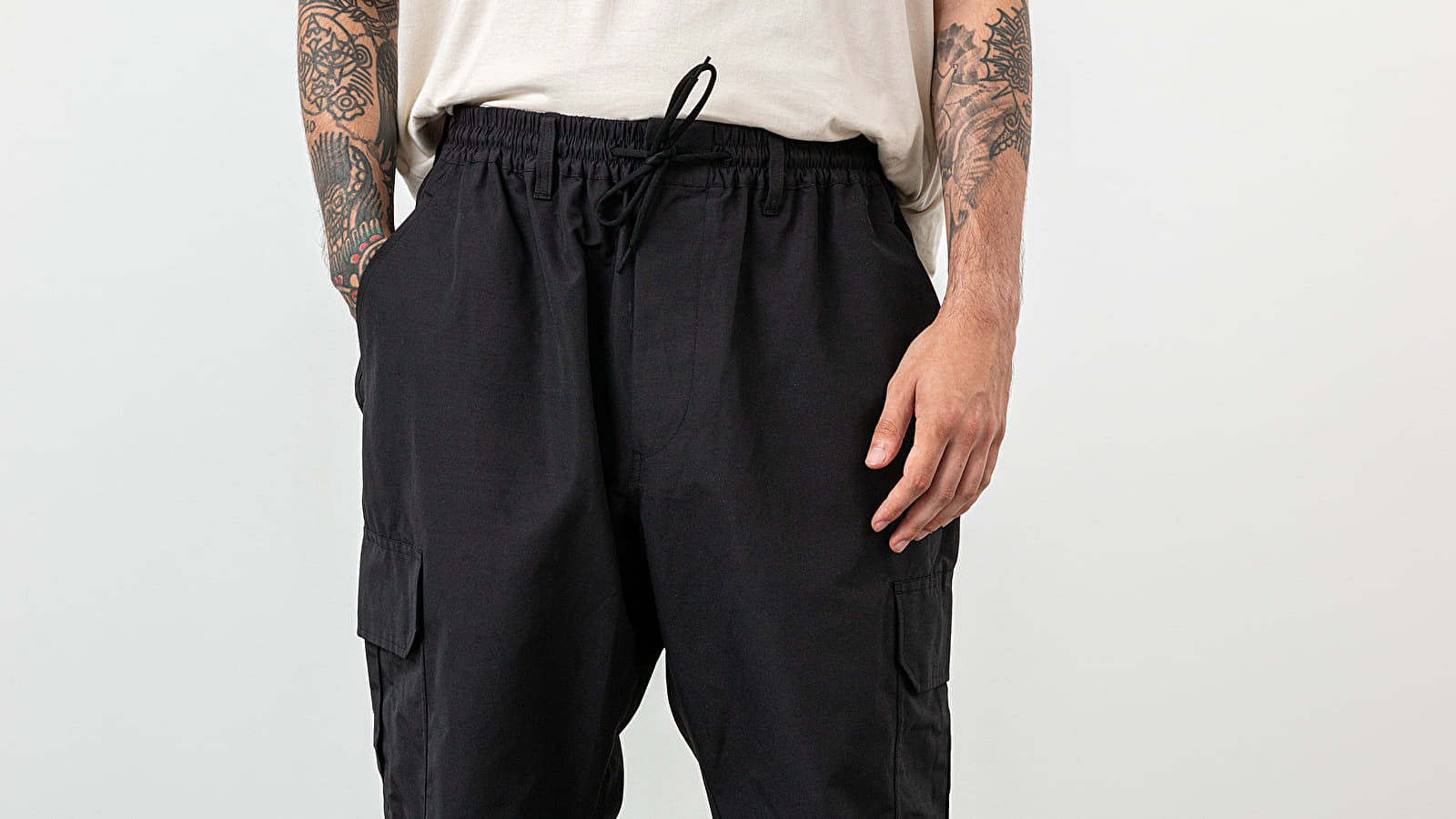 Nohavice Y-3 Nylon Cargo Pants Black
