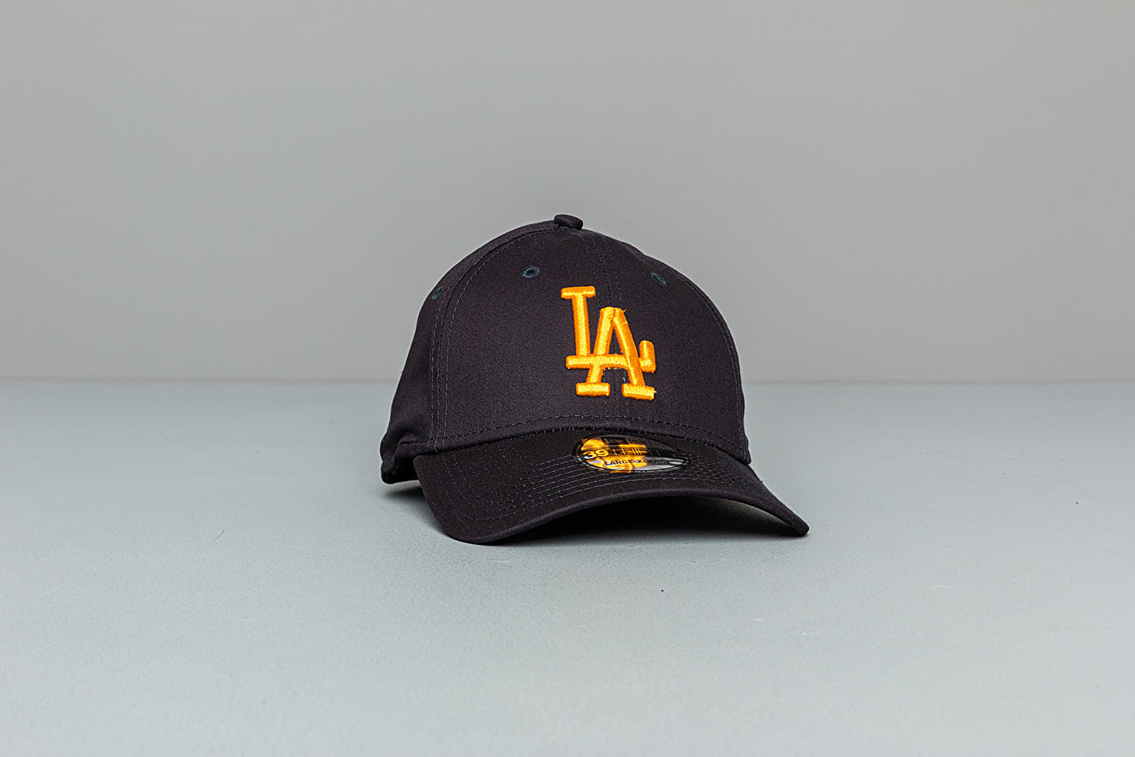 Šiltovky New Era 39Thirty MLB Essential Los Angeles Dodgers Cap Navy