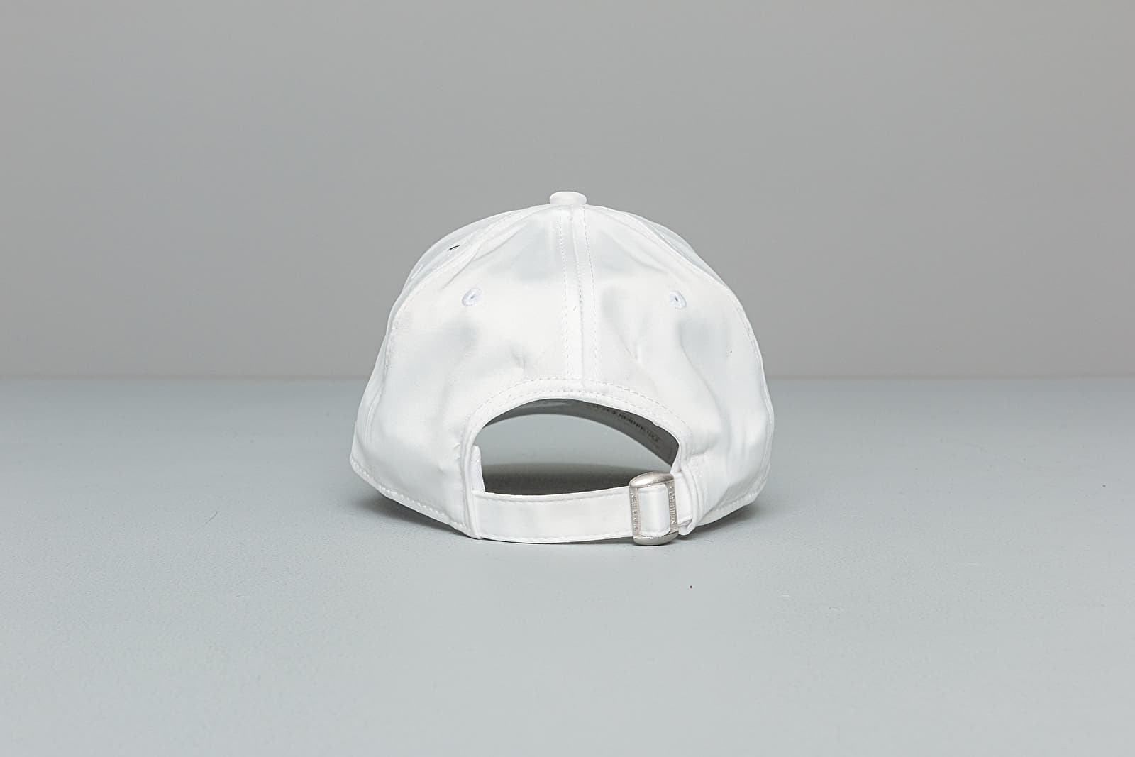 Шапки New Era 9Forty MLB Satin New York Yankees Cap White