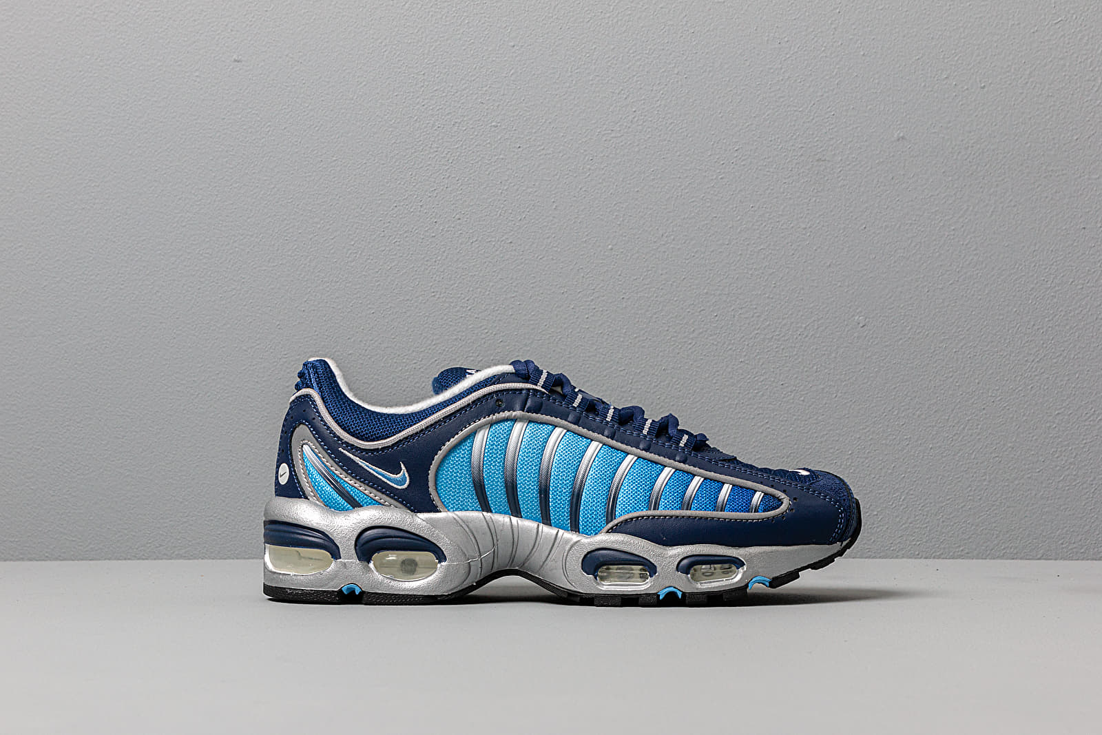 Buty męskie Nike Air Max Tailwind IV Blue Void/ University Blue-White-Black