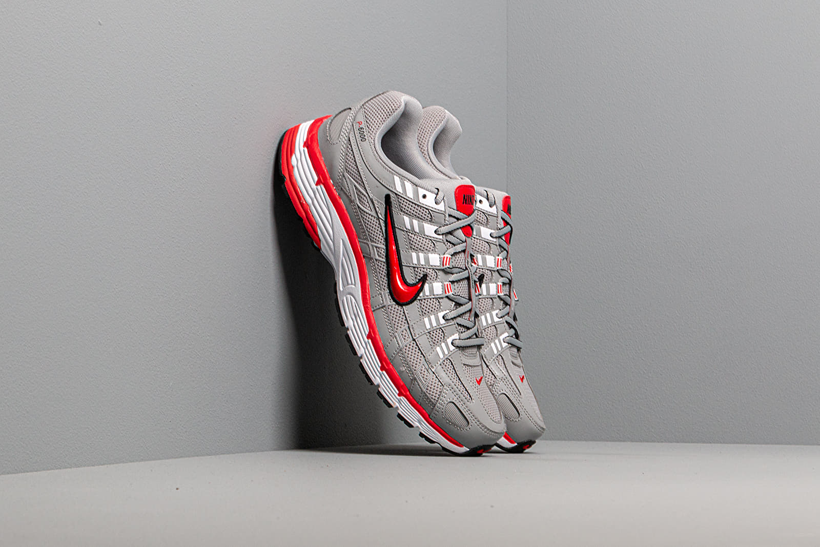 Zapatillas Hombre Nike P-6000 Flt Silver/ Flt Silver-University Red