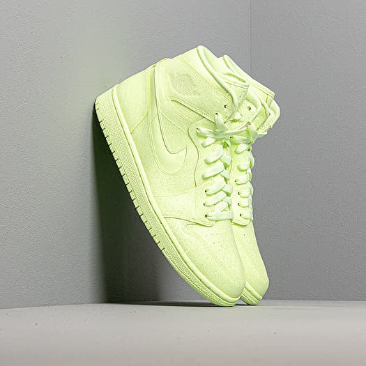 Women s shoes Air Jordan Wmns 1 Retro Hi Premium Barely Volt