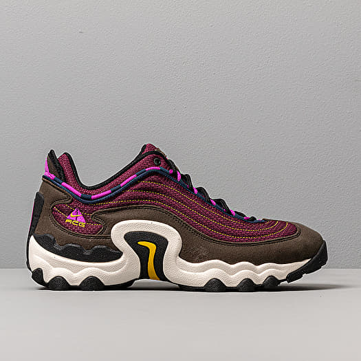 Skarn nike hot sale