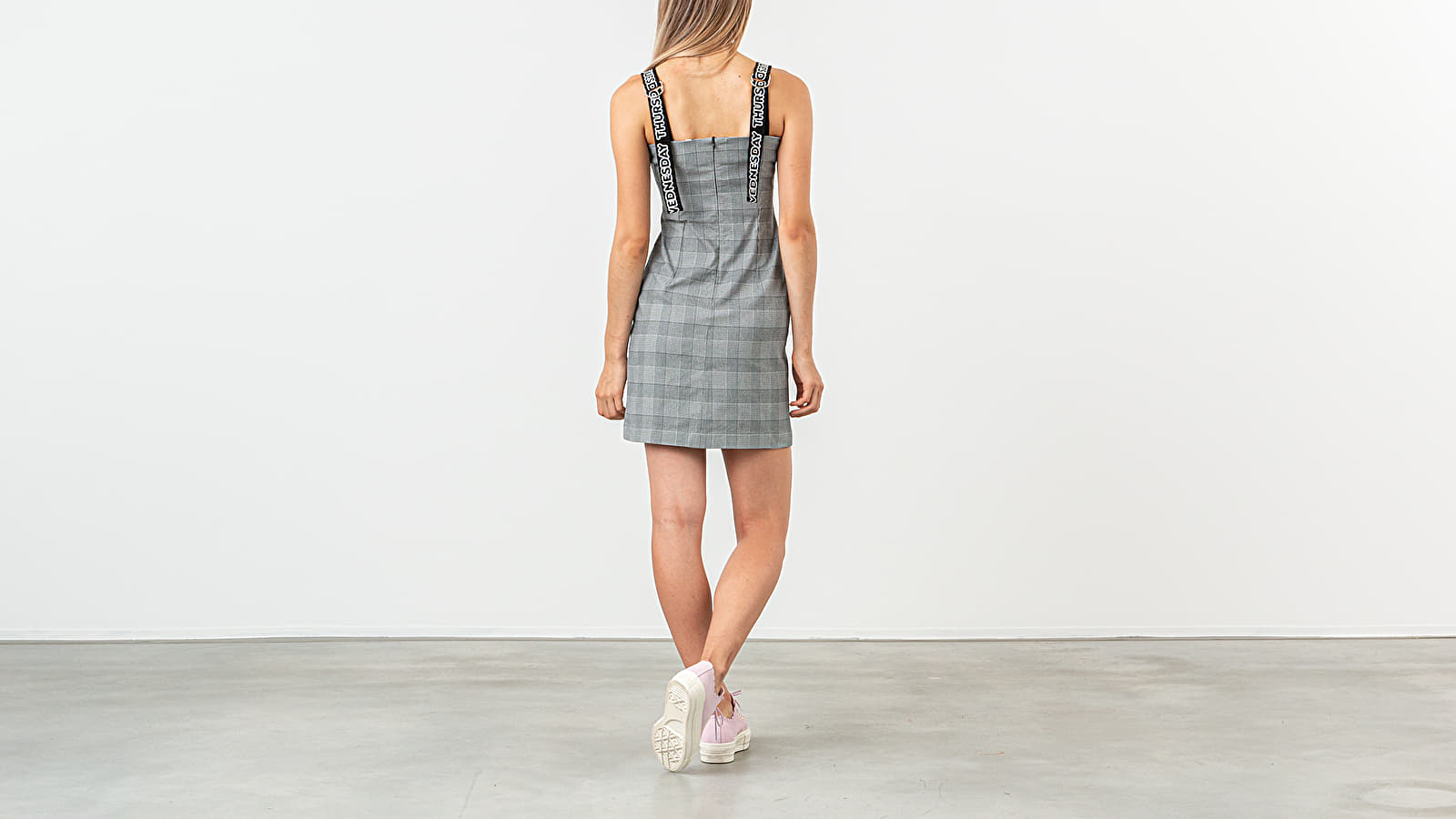 Рокли Lazy Oaf Here All Week Check Dress Grey