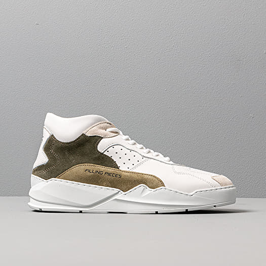 Filling pieces lay up icey clearance
