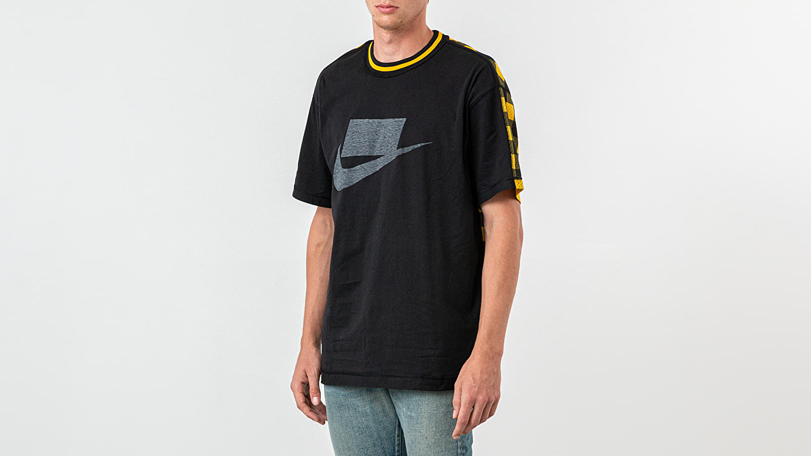 Remera nike nsw mesh de hombre outlet