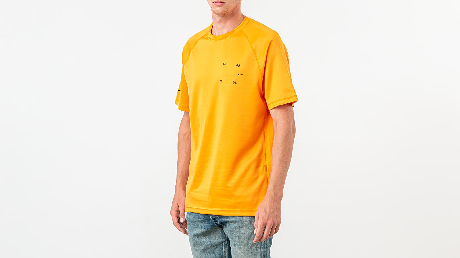 Magliette Nike Sportswear Tech Pack Tee Kumquat/ Black