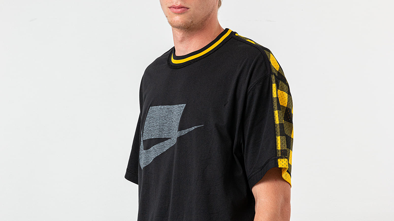 Camisetas Nike Sportswear NSP Mesh Tee Black Dark Sulfur Summit