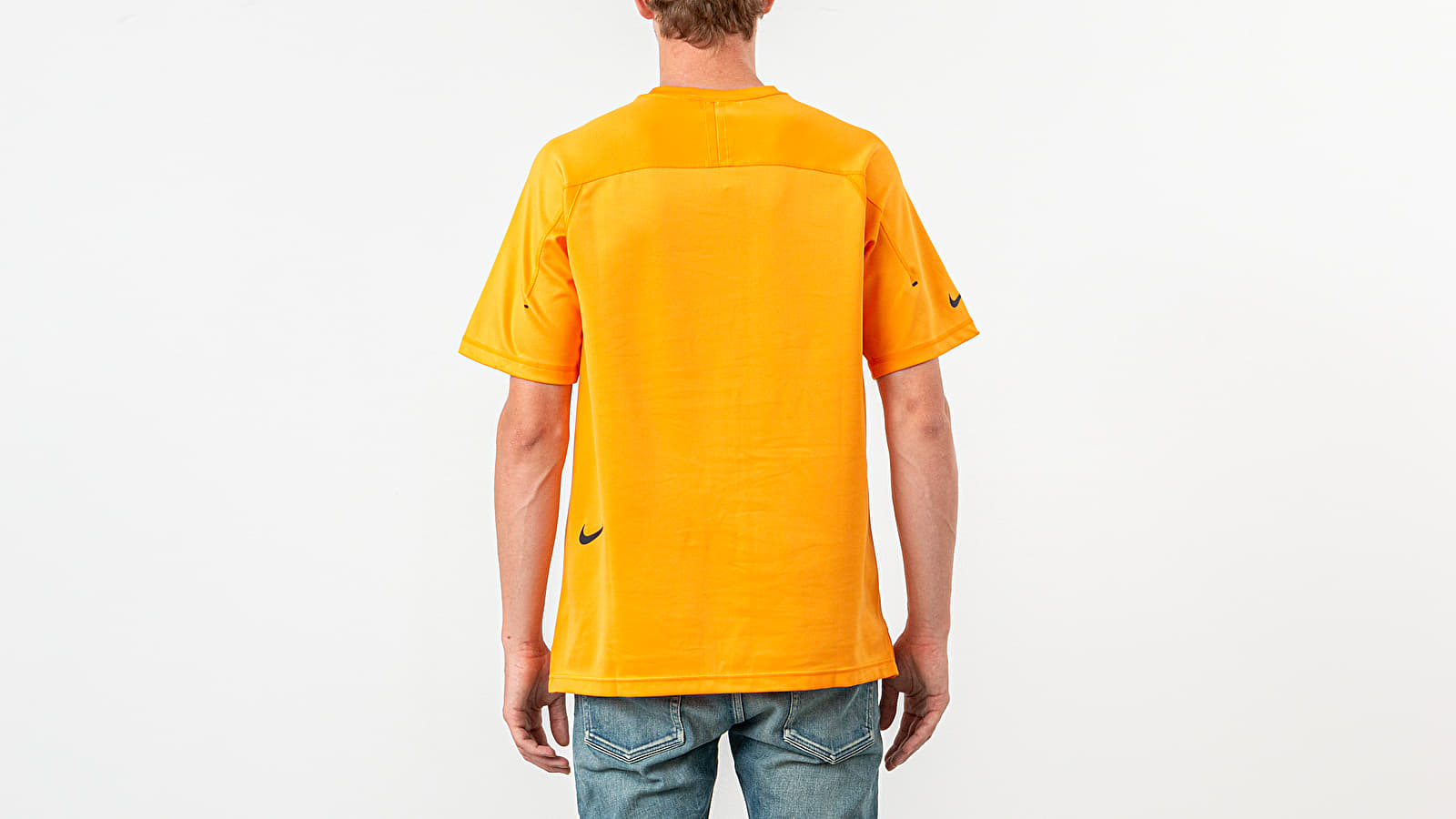 Magliette Nike Sportswear Tech Pack Tee Kumquat/ Black