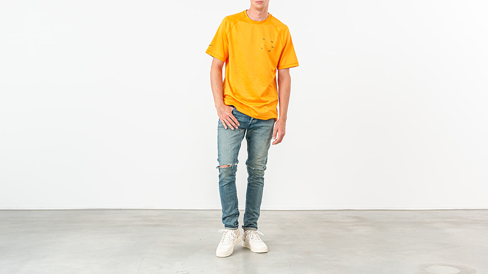 Magliette Nike Sportswear Tech Pack Tee Kumquat/ Black